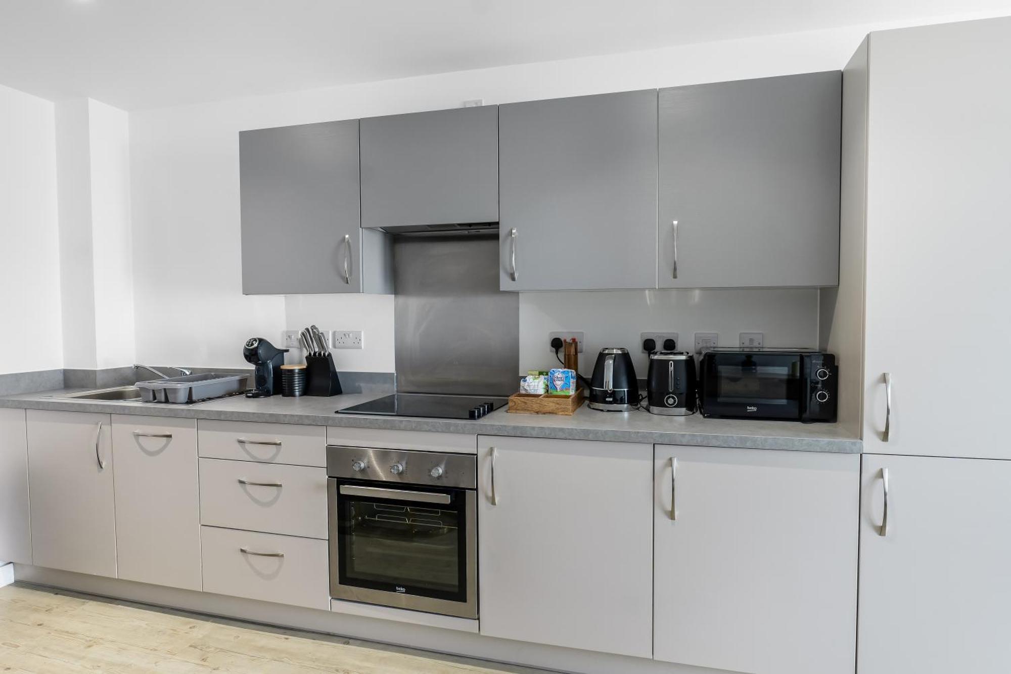 High Rise 2 Bedroom & 2 Bath Apartment With Parking, Balcony & Amazing View Манчестер Екстер'єр фото